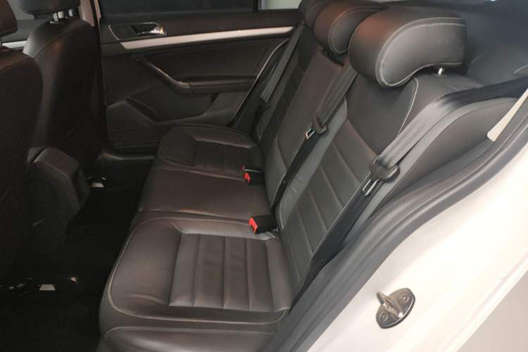 Used Volkswagen Lavida 2017 230TSI DSG Comfort Edition Left Rear Seat