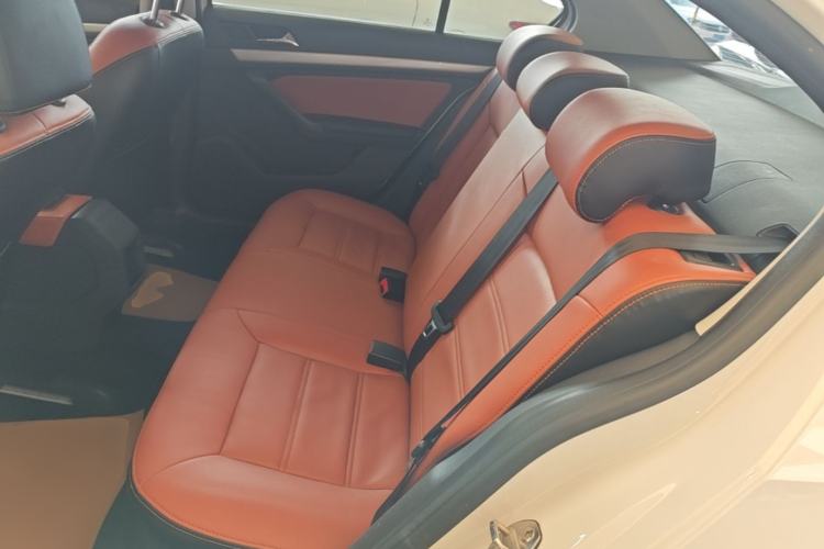 Used Volkswagen Lavida 2017 1.6L Automatic Fashion Edition Left Rear Seat
