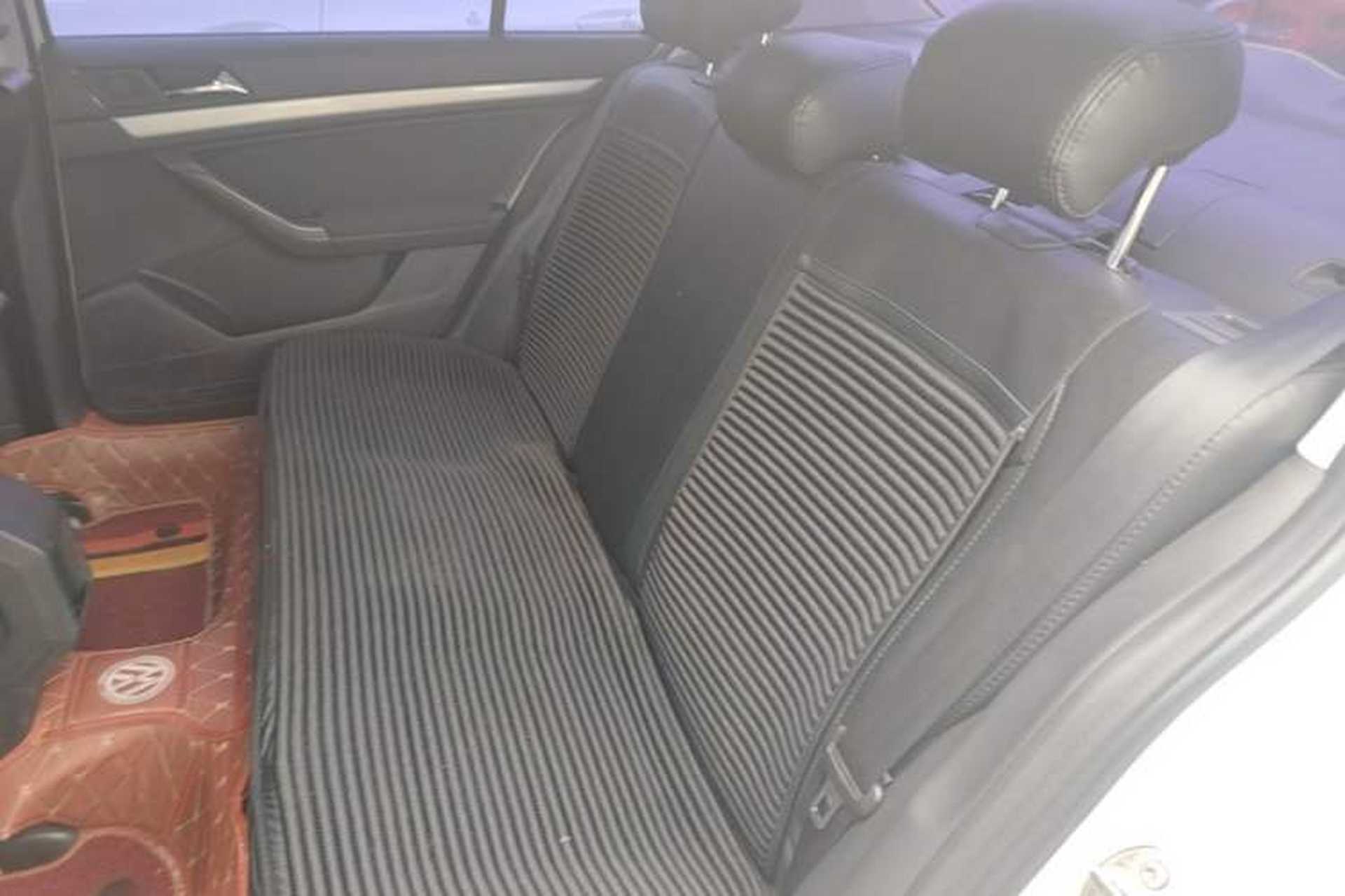 Used Volkswagen Lavida 2017 1.6L Manual Fashion Edition Left Rear Seat