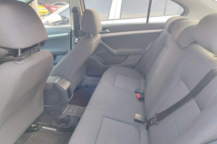 Used Volkswagen Lavida 2017 1.6L Manual Fashion Edition Left Rear Seat
