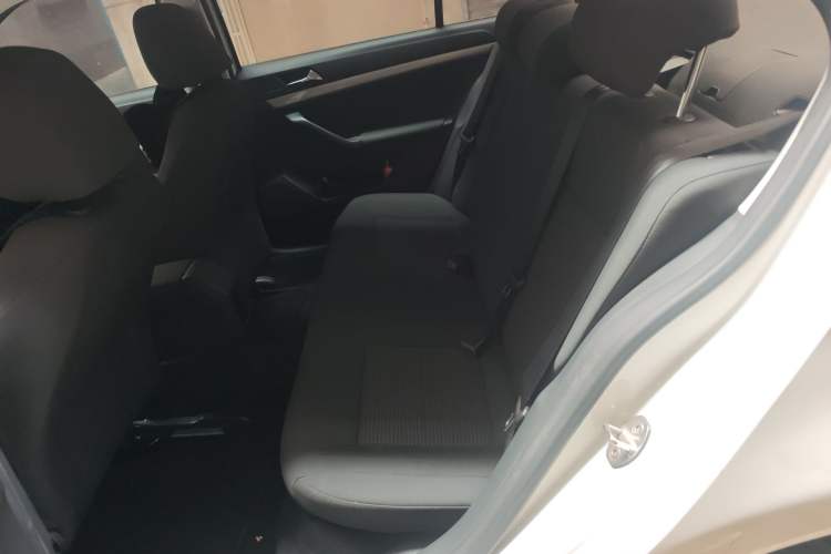 Used Volkswagen Lavida 2017 1.6L Automatic Fashion Edition Left Rear Seat