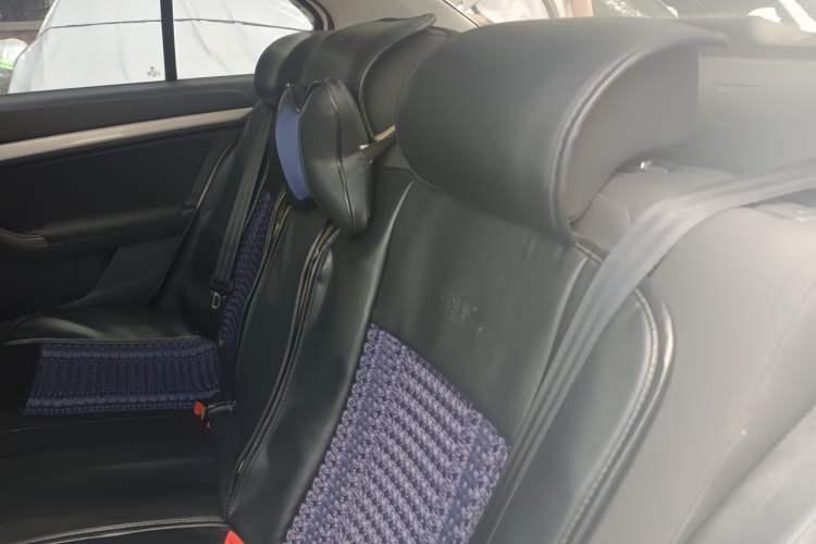 Used Volkswagen Lavida 2017 1.6L Automatic Fashion Edition Left Rear Seat