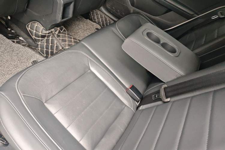 Used Volkswagen Lavida 2017 1.6L Automatic Comfort Edition Left Rear Seat
