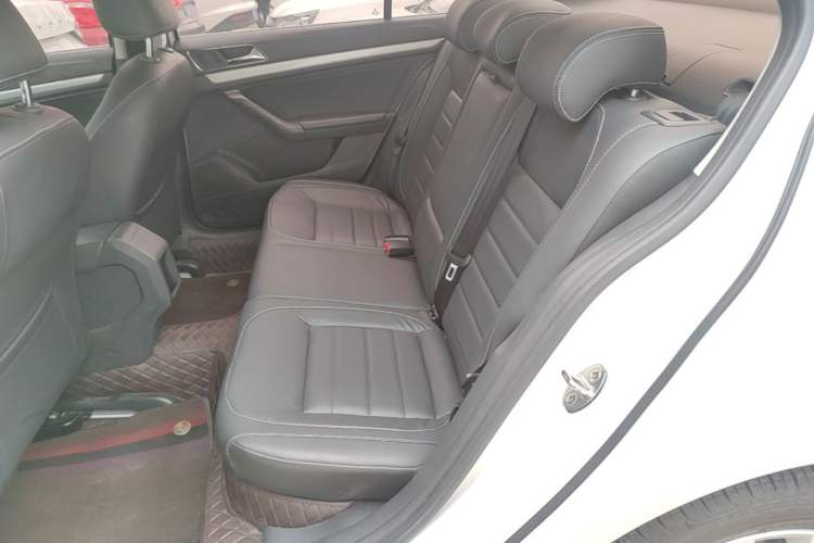 Used Volkswagen Lavida 2017 230TSI DSG Comfort Edition Left Rear Seat