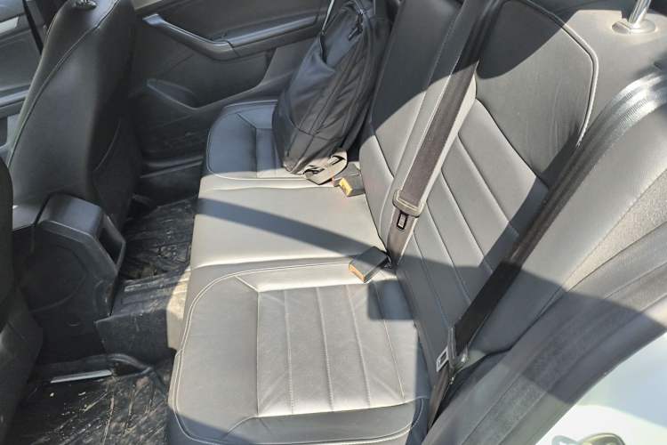 Used Volkswagen Lavida 2017 1.6L Manual Comfort Edition Left Rear Seat
