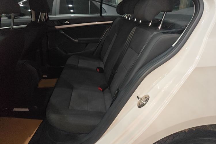 Used Volkswagen Lavida 2017 1.6L Automatic Fashion Edition Left Rear Seat