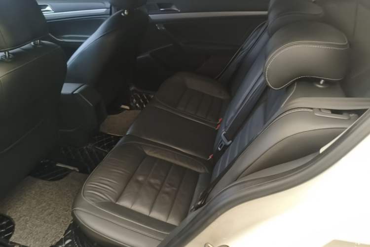 Used Volkswagen Lavida 2017 1.6L Automatic Comfort Edition Left Rear Seat