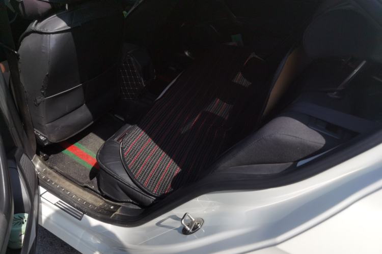Used Volkswagen Lavida 2017 1.6L Automatic Fashion Edition Left Rear Seat