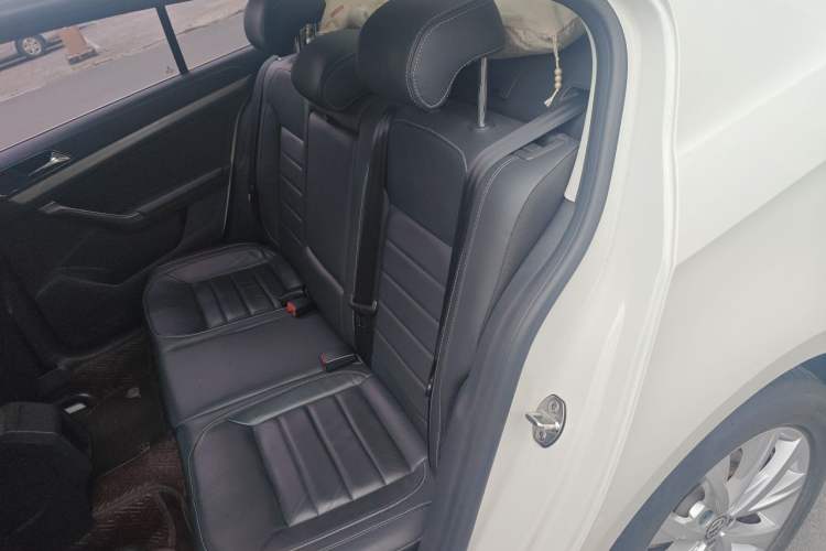 Used Volkswagen Lavida 2017 1.6L Automatic Comfort Edition Left Rear Seat