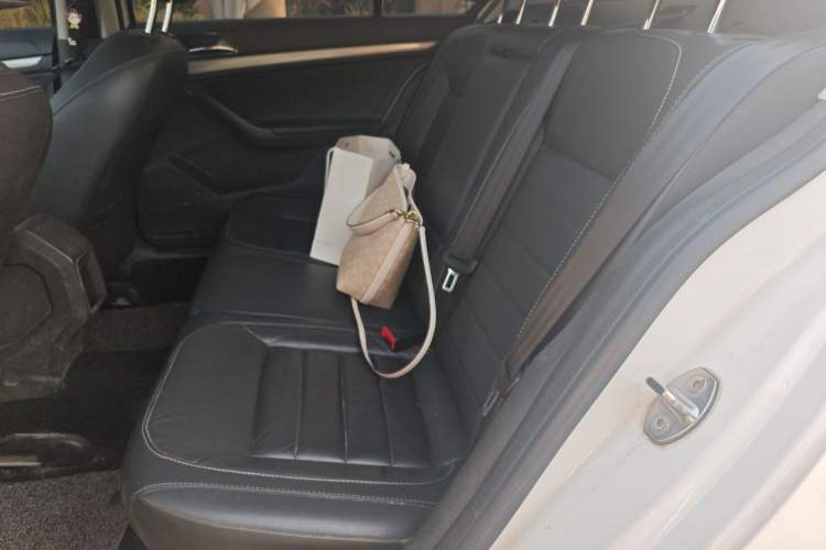 Used Volkswagen Lavida 2017 230TSI DSG Comfort Edition Left Rear Seat