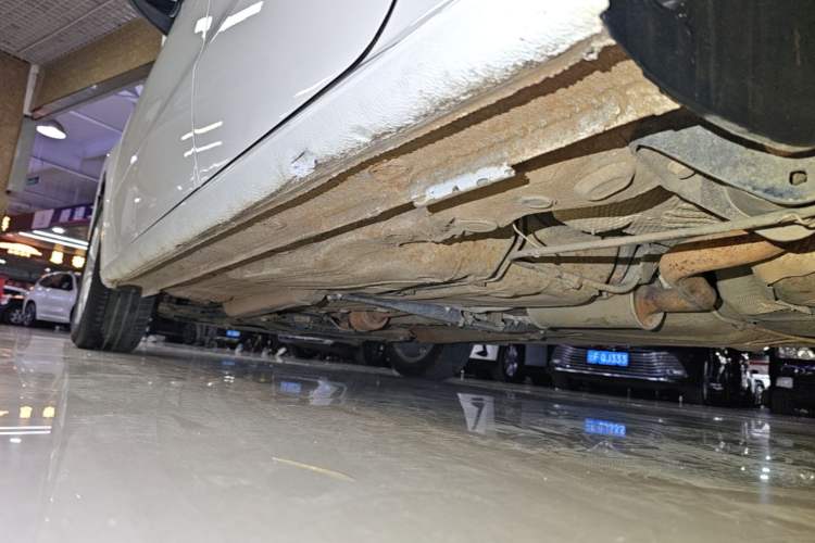 Used Volkswagen Lavida 2017 1.6L Automatic Fashion Edition Left Side Sill