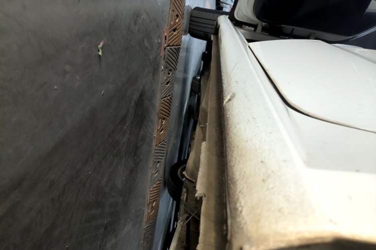 Used Volkswagen Lavida 2017 1.6L Manual Fashion Edition Left Side Sill