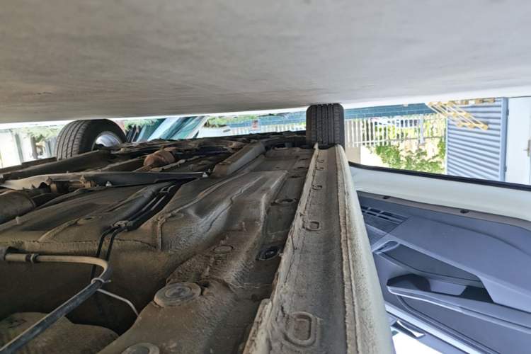 Used Volkswagen Lavida 2017 1.6L Manual Fashion Edition Left Side Sill