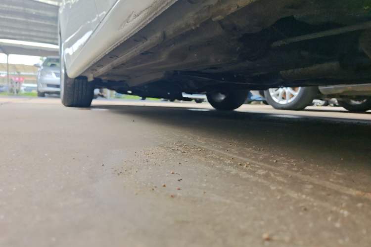Used Volkswagen Lavida 2017 1.6L Automatic Fashion Edition Left Side Sill