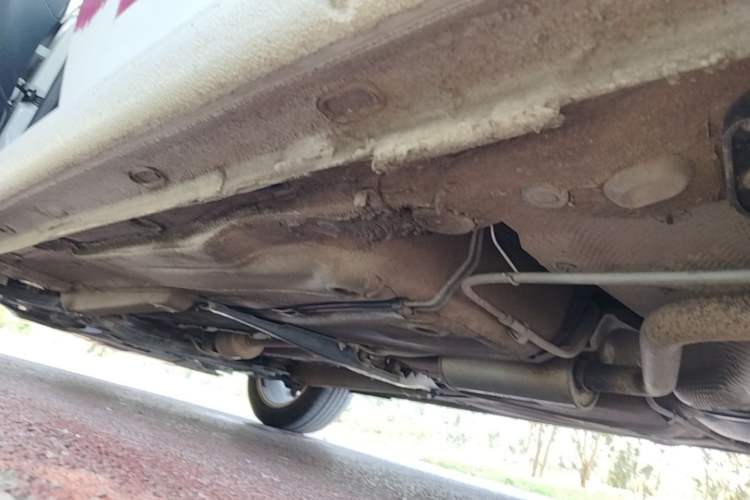 Used Volkswagen Lavida 2017 1.6L Automatic Comfort Edition Left Side Sill