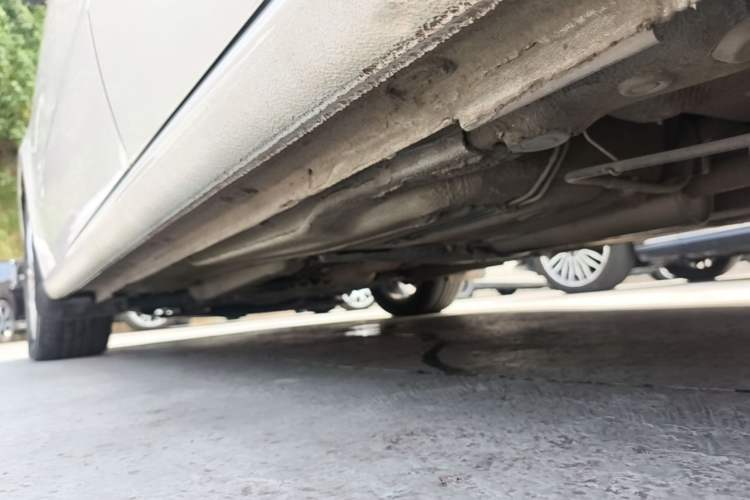 Used Volkswagen Lavida 2017 230TSI DSG Comfort Edition Left Side Sill
