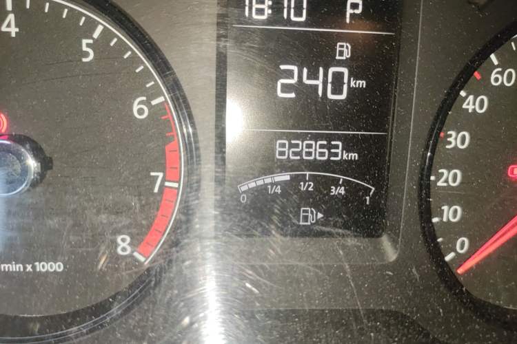 Used Volkswagen Lavida 2017 1.6L Automatic Fashion Edition Odometer Close Up