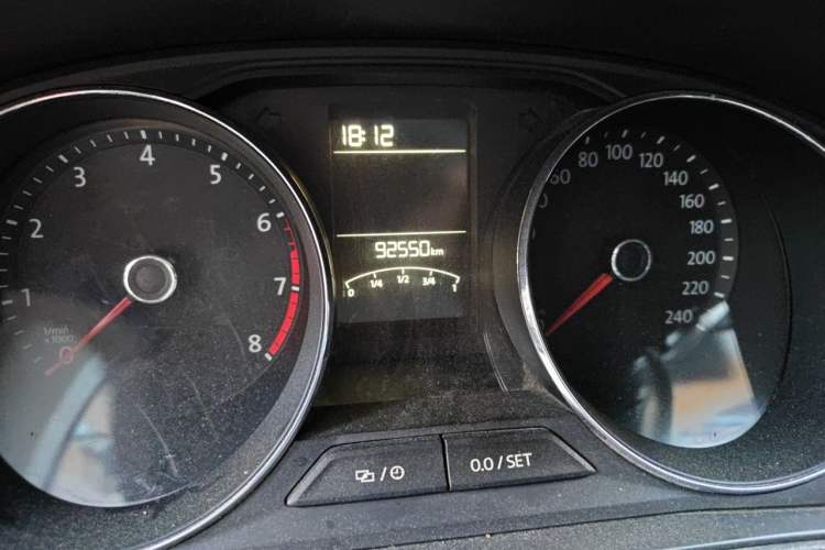 Used Volkswagen Lavida 2017 230TSI DSG Comfort Edition Odometer Close Up