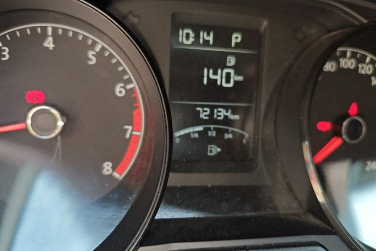 Used Volkswagen Lavida 2017 1.6L Automatic Fashion Edition Odometer Close Up
