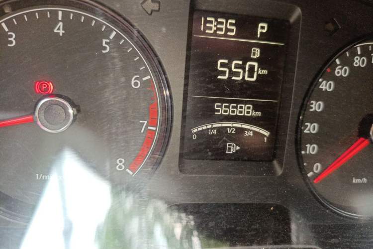 Used Volkswagen Lavida 2017 1.6L Automatic Fashion Edition Odometer Close Up