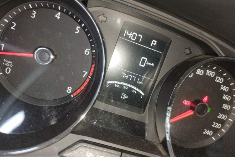 Used Volkswagen Lavida 2017 230TSI DSG Comfort Edition Odometer Close Up