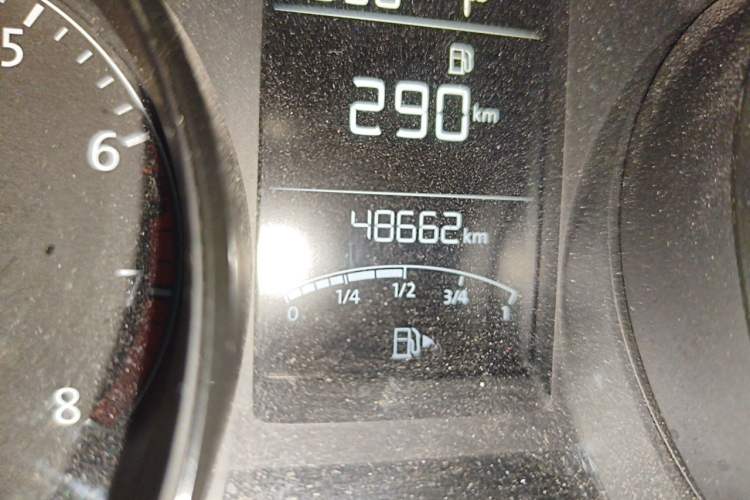 Used Volkswagen Lavida 2017 1.6L Automatic Fashion Edition Odometer Close Up