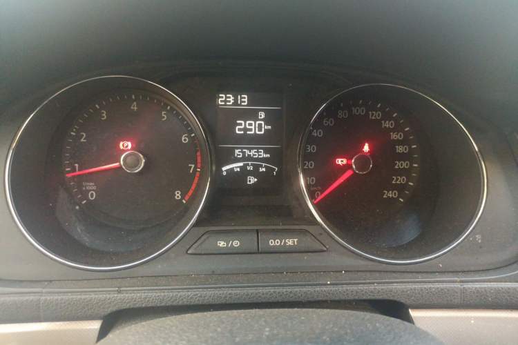 Used Volkswagen Lavida 2017 1.6L Manual Comfort Edition Odometer Close Up