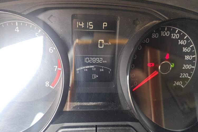 Used Volkswagen Lavida 2017 1.6L Automatic Fashion Edition Odometer Close Up