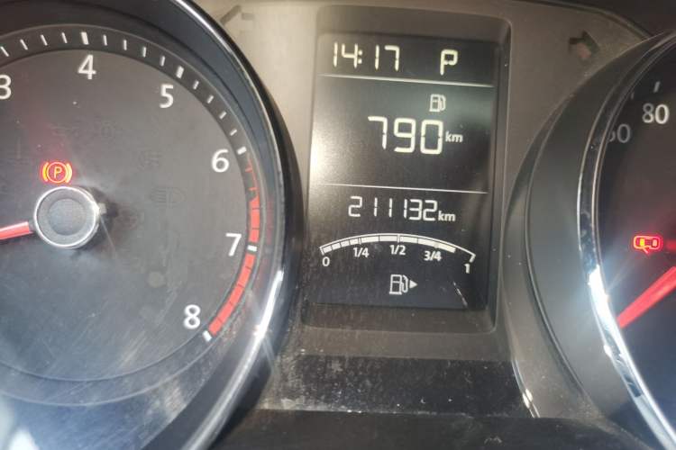 Used Volkswagen Lavida 2017 230TSI DSG Comfort Edition Odometer Close Up