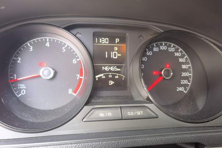 Used Volkswagen Lavida 2017 1.6L Automatic Fashion Edition Odometer Close Up
