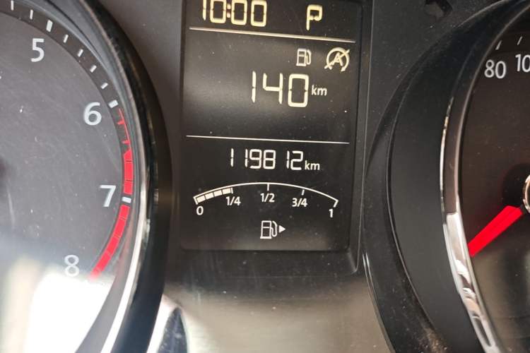 Used Volkswagen Lavida 2017 230TSI DSG Comfort Edition Odometer Close Up