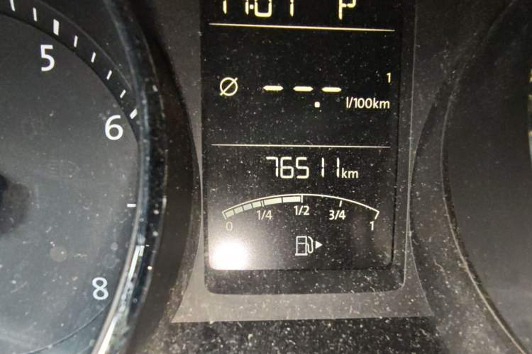 Used Volkswagen Lavida 2017 230TSI DSG Comfort Edition Odometer Close Up