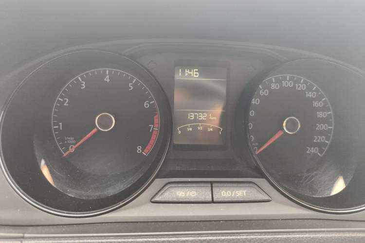 Used Volkswagen Lavida 2017 1.6L Automatic Fashion Edition Odometer Close Up