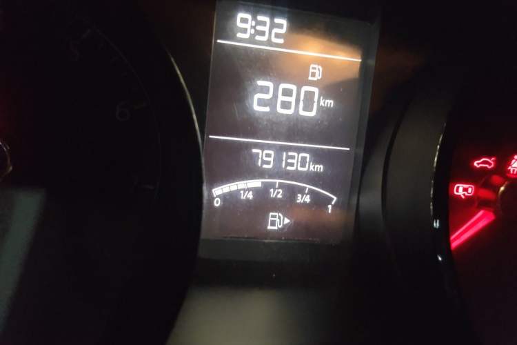 Used Volkswagen Lavida 2017 1.6L Manual Fashion Edition Odometer Close Up