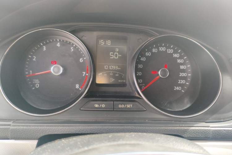 Used Volkswagen Lavida 2017 1.6L Manual Comfort Edition Odometer Close Up