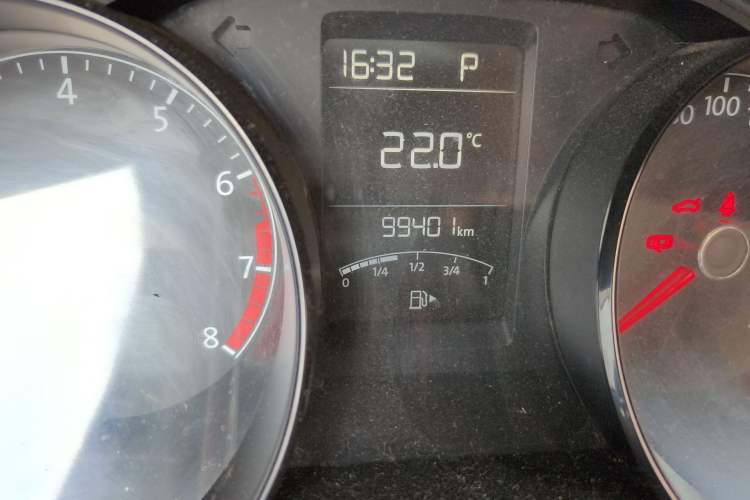 Used Volkswagen Lavida 2017 1.6L Automatic Fashion Edition Odometer Close Up