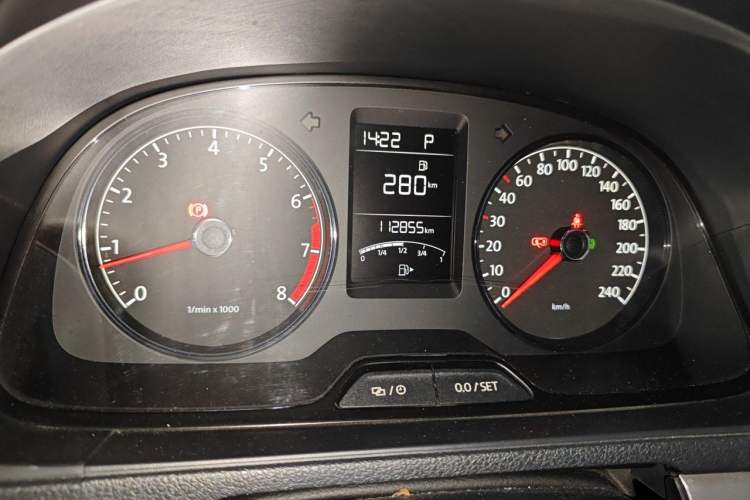 Used Volkswagen Lavida 2017 1.6L Automatic Comfort Edition Odometer Close Up