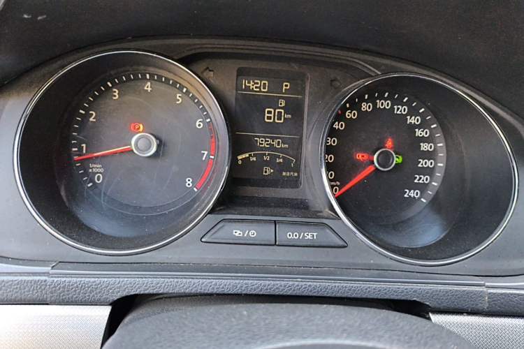 Used Volkswagen Lavida 2017 230TSI DSG Comfort Edition Odometer Close Up