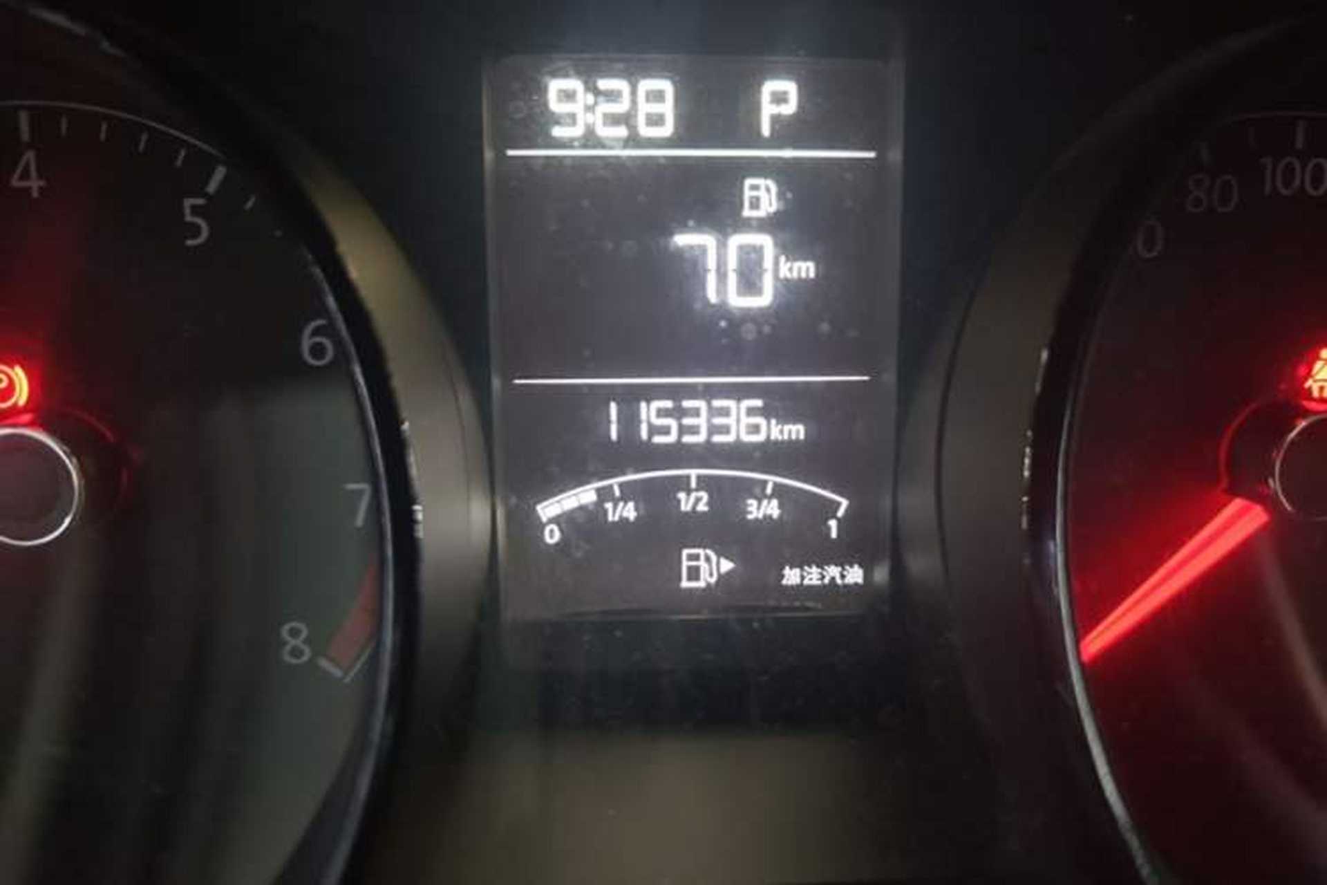 Used Volkswagen Lavida 2017 1.6L Automatic Fashion Edition Odometer Close Up