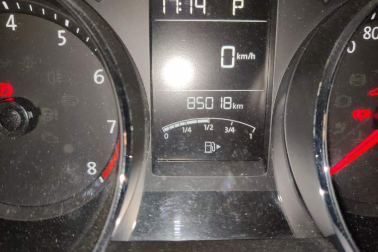 Used Volkswagen Lavida 2017 1.6L Automatic Comfort Edition Odometer Close Up