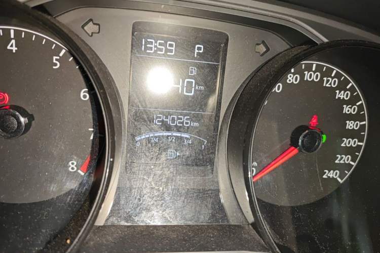 Used Volkswagen Lavida 2017 1.6L Automatic Fashion Edition Odometer Close Up