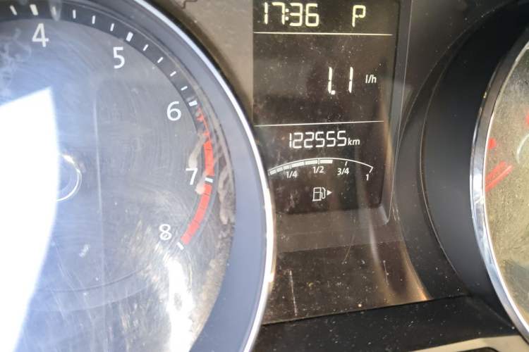 Used Volkswagen Lavida 2017 230TSI DSG Comfort Edition Odometer Close Up
