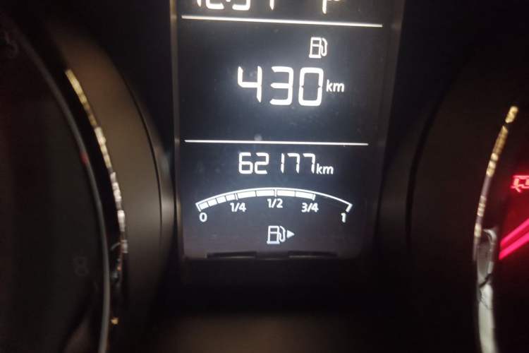 Used Volkswagen Lavida 2017 1.6L Automatic Comfort Edition Odometer Close Up