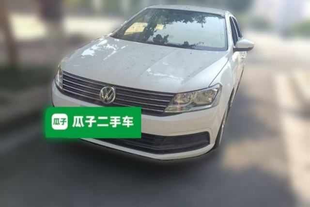 Volkswagen Lavida 2017 1.6L Manual Fashion Edition с пробегом