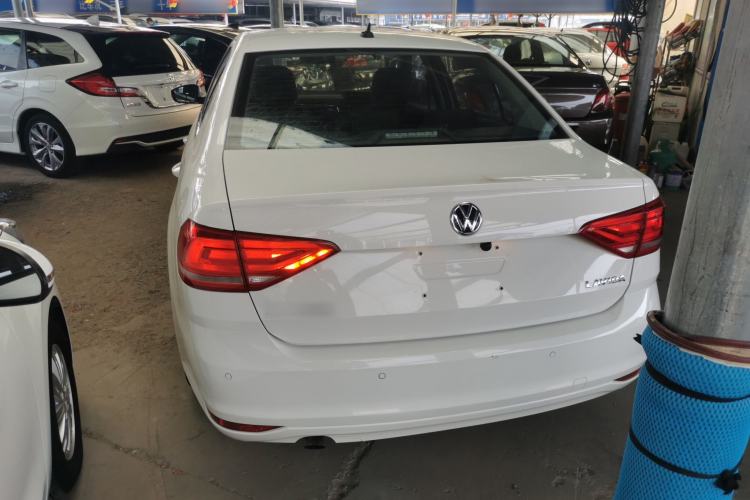 Used Volkswagen Lavida 2017 1.6L Manual Fashion Edition Rear