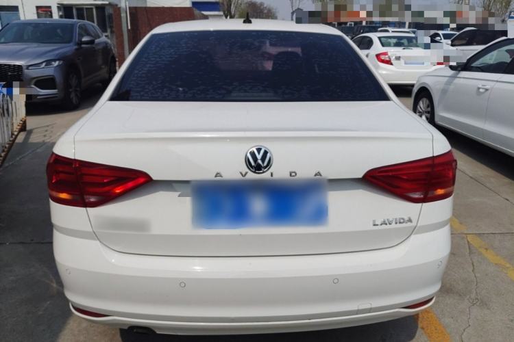 Used Volkswagen Lavida 2017 1.6L Automatic Fashion Edition Rear