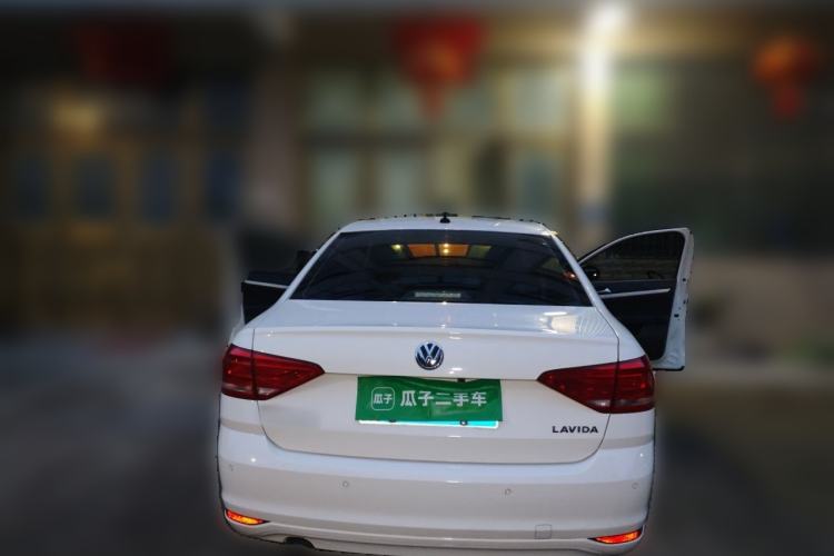 Used Volkswagen Lavida 2017 1.6L Automatic Fashion Edition Rear