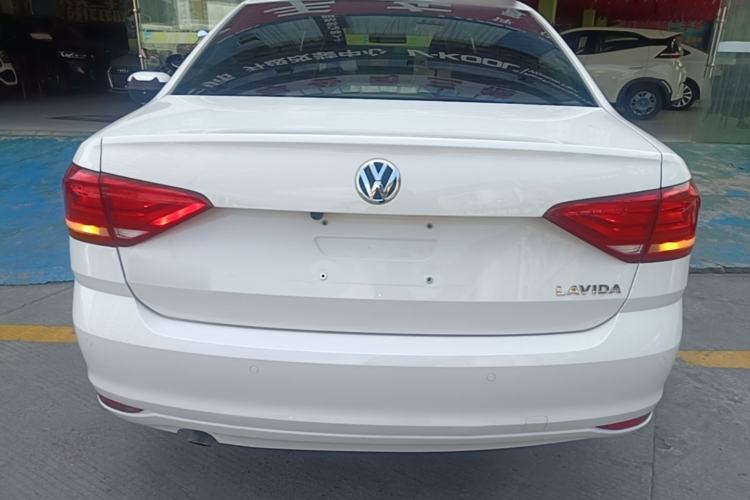 Used Volkswagen Lavida 2017 1.6L Automatic Fashion Edition Rear