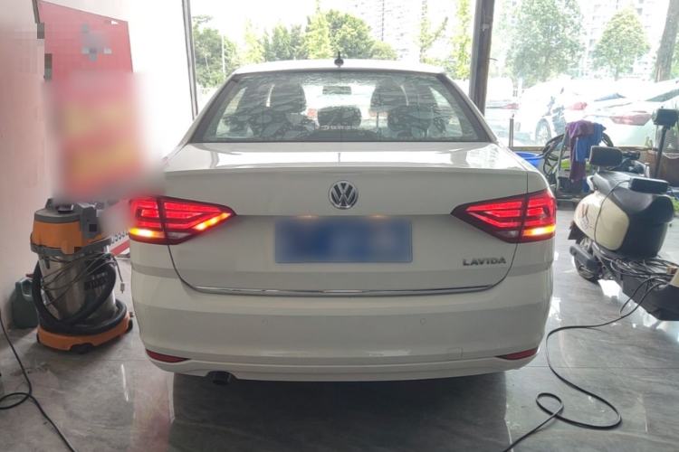 Used Volkswagen Lavida 2017 1.6L Automatic Comfort Edition Rear