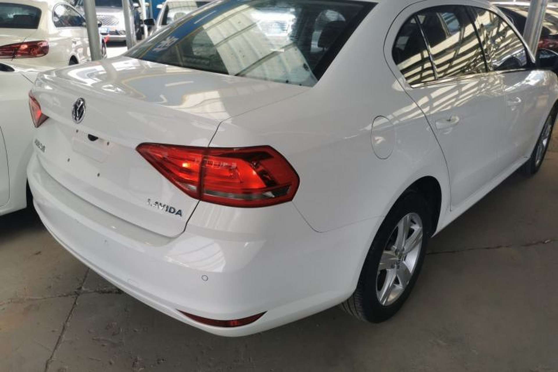 Used Volkswagen Lavida 2017 1.6L Manual Fashion Edition Rear Right 45 Deg
